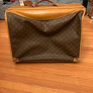 VINTAGE!! Louis VUITTON Suitcase Garment Bag